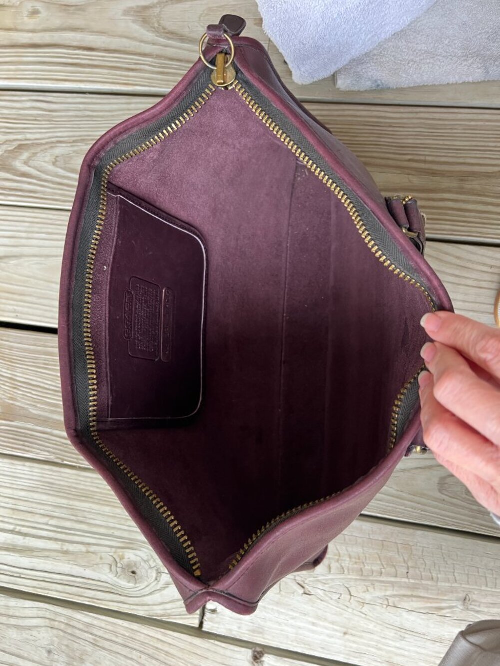 Vintage Coach glue-in label burgundy Handle Portfolio #5050 1970s 1980s rare - Picture 7 of 16